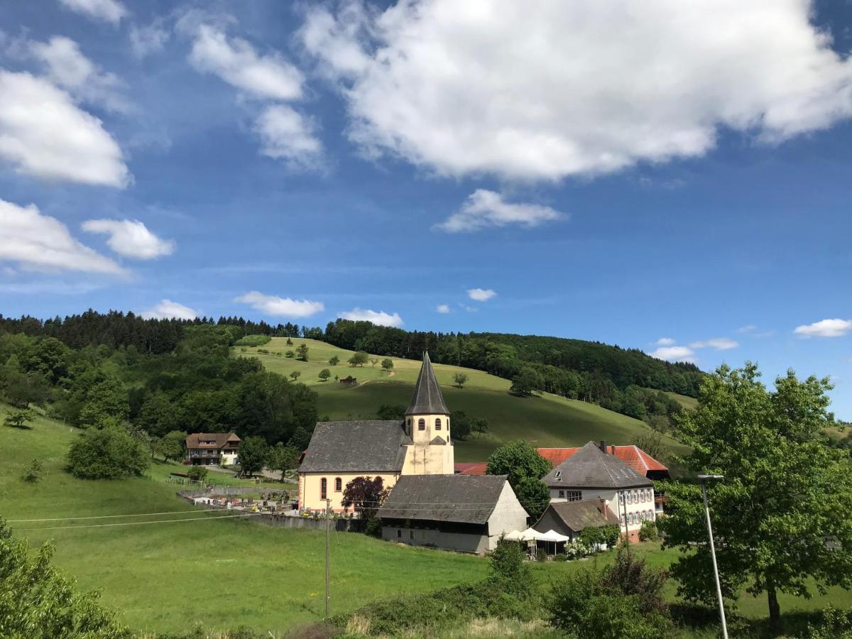 S-Suite Das Design-Ferienhaus Im Schwarzwald Biberach  Экстерьер фото